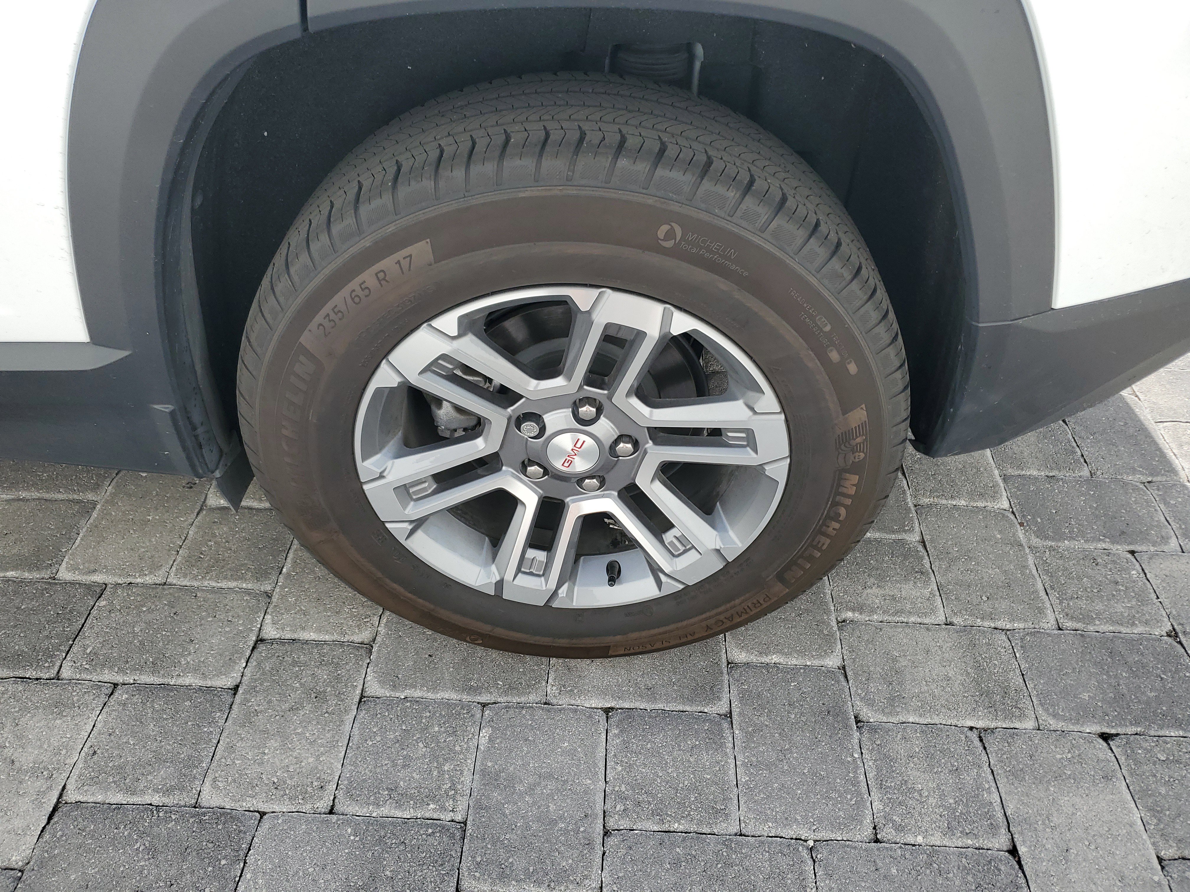 Used 2025 GMC Terrain Elevation FWD image 7