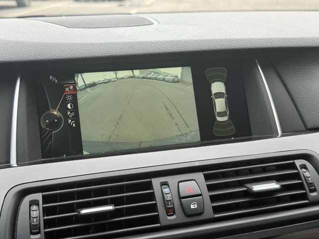 Used 2014 BMW 535d Sedan image 12