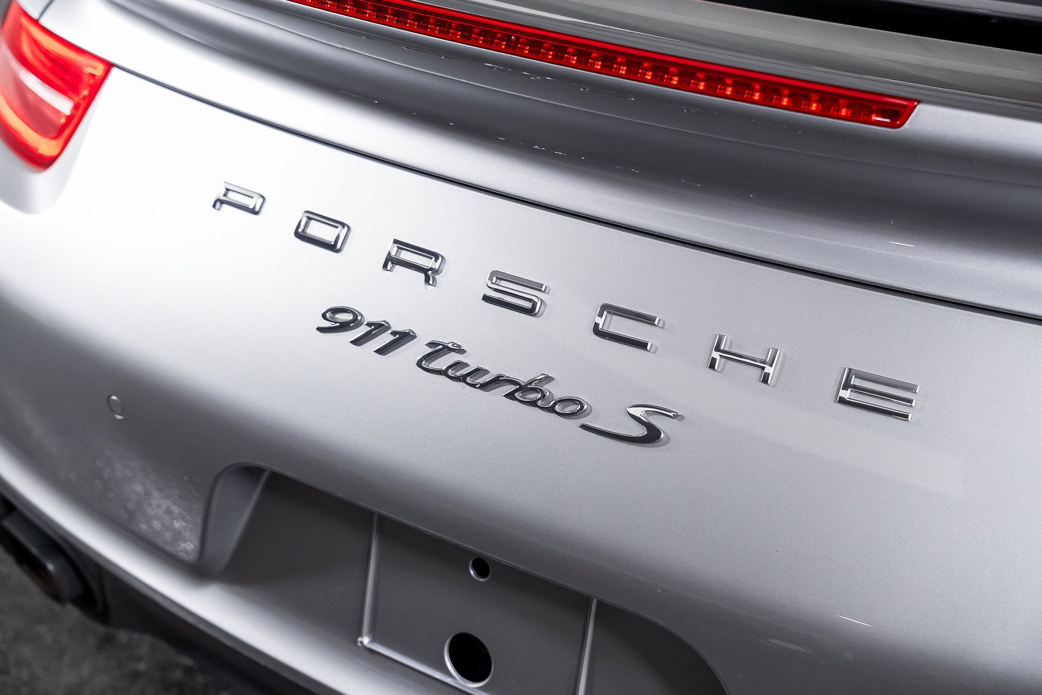 Used 2014 Porsche 911 Turbo S AWD/4WD image 25