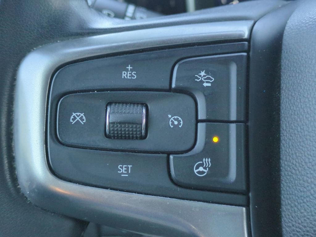 Used 2023 Chevrolet Silverado 1500 LT image 24