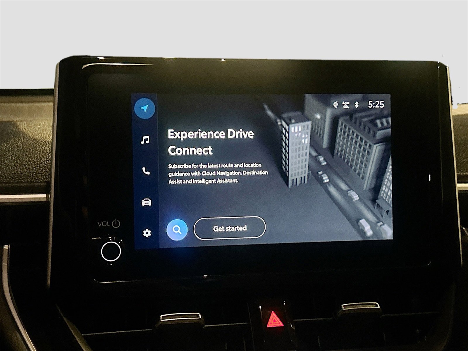 Used 2025 Toyota Corolla Cross XLE image 13