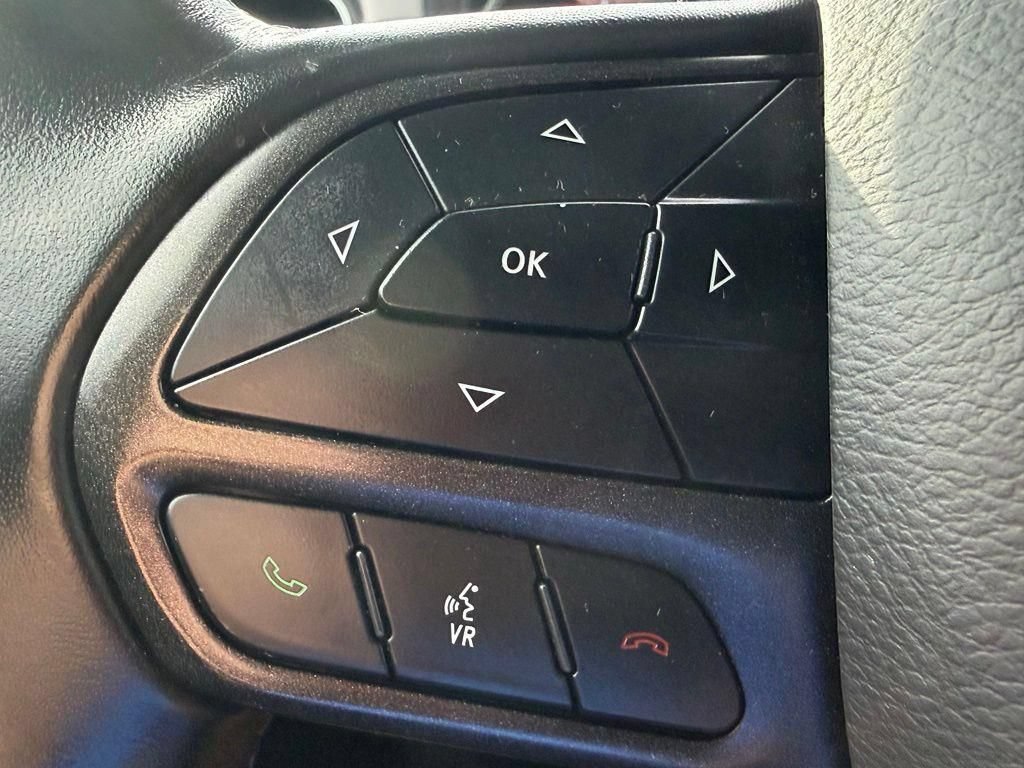 Used 2023 Dodge Charger SXT RWD image 15