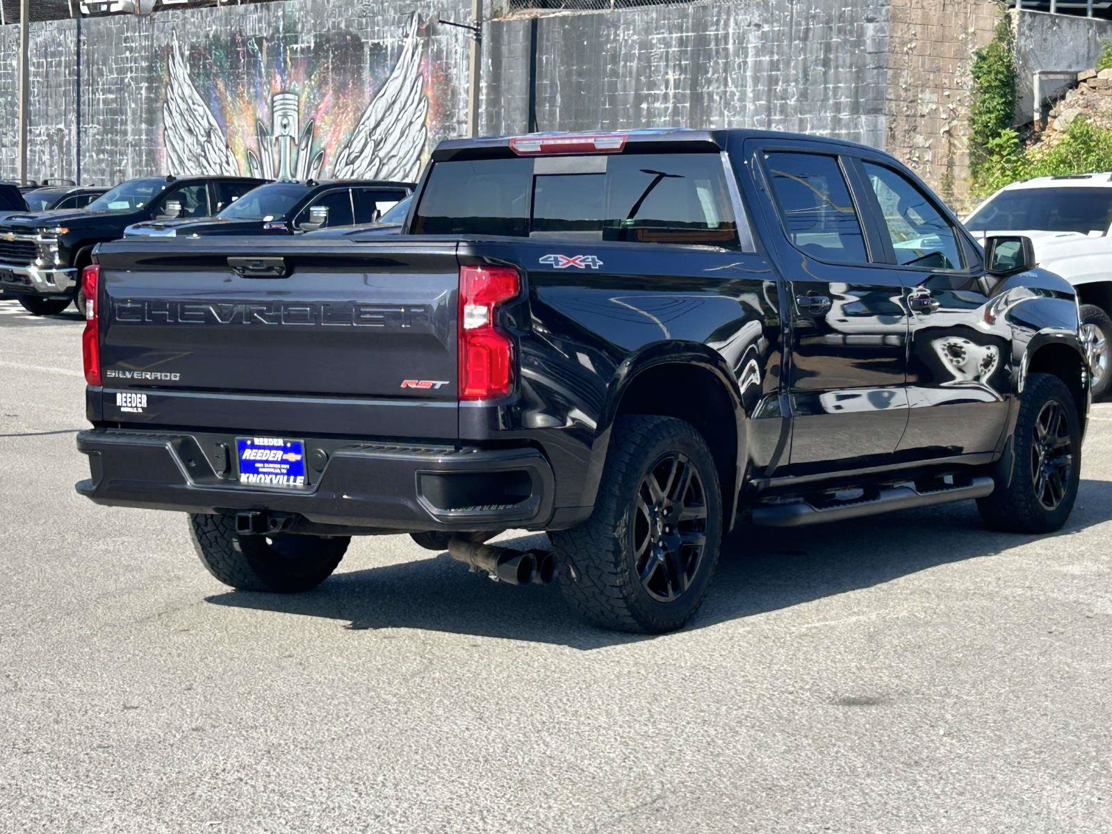 Used 2022 Chevrolet Silverado 1500 RST w/ Convenience Package II AWD/4WD image 7