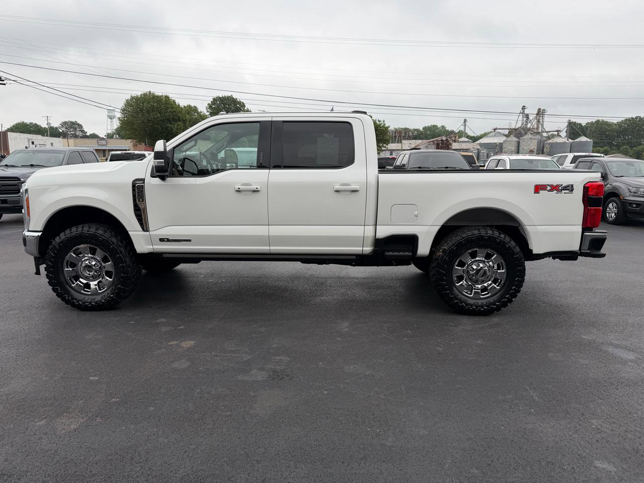 Used 2023 Ford F250 Lariat w/ Lariat Ultimate Package AWD/4WD image 5