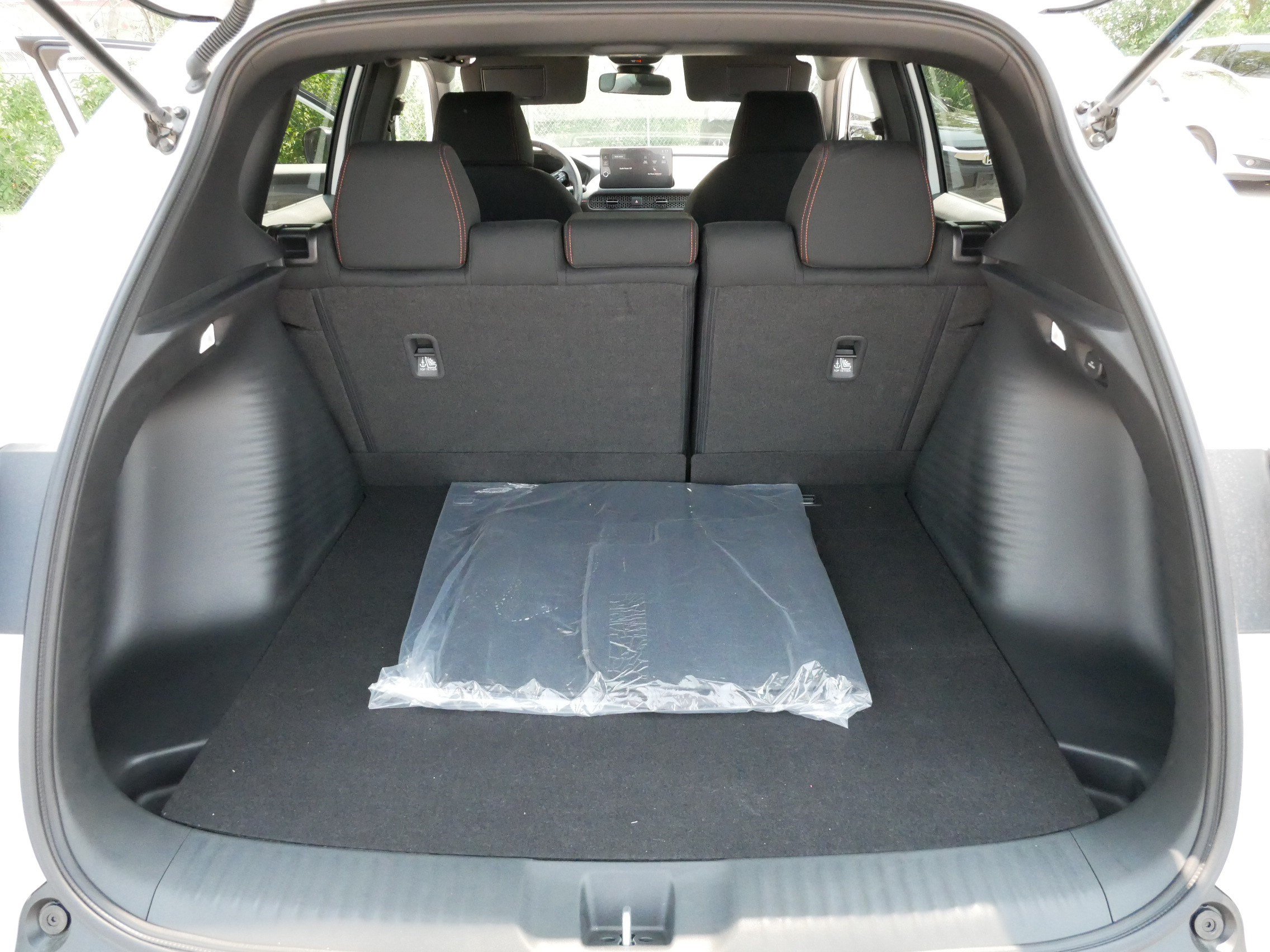 Used 2027 Honda HR-V Sport image 26