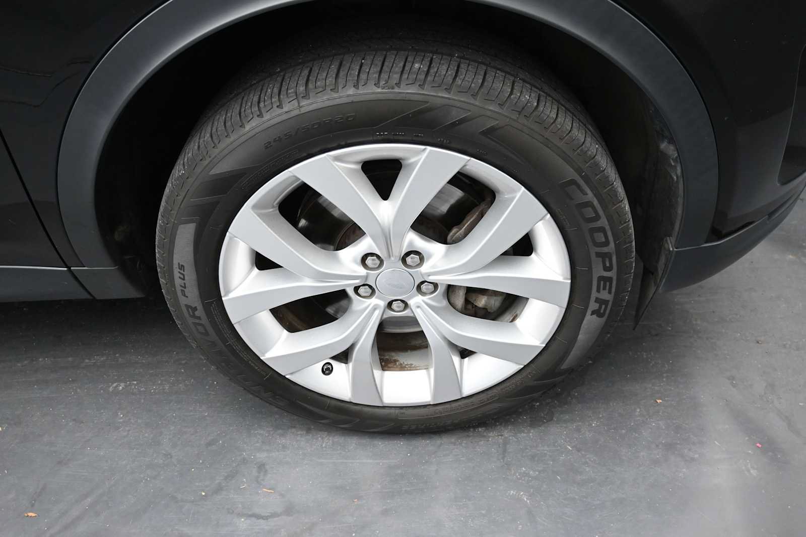 Used 2020 Land Rover Discovery Sport SE AWD/4WD image 10