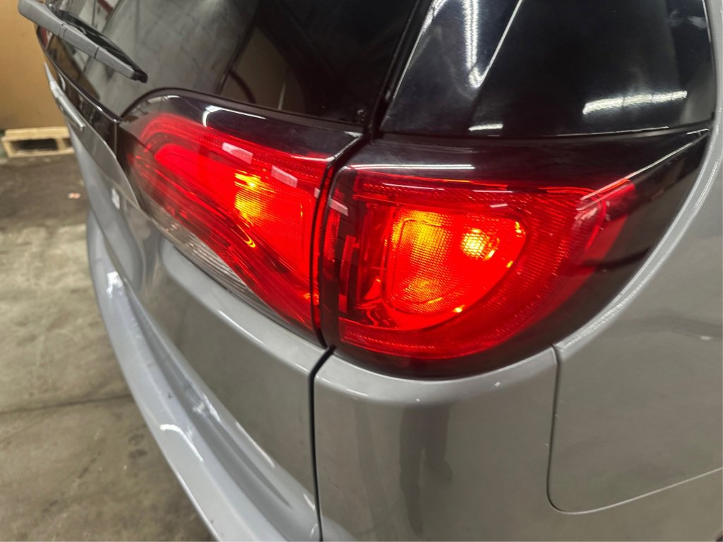 Used 2021 Chrysler Voyager Lxi image 21