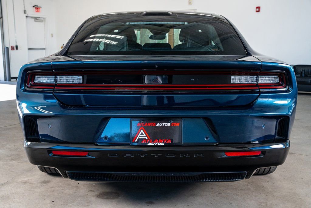 Used 2024 Dodge Charger Daytona R/T w/ Plus Group AWD/4WD image 7