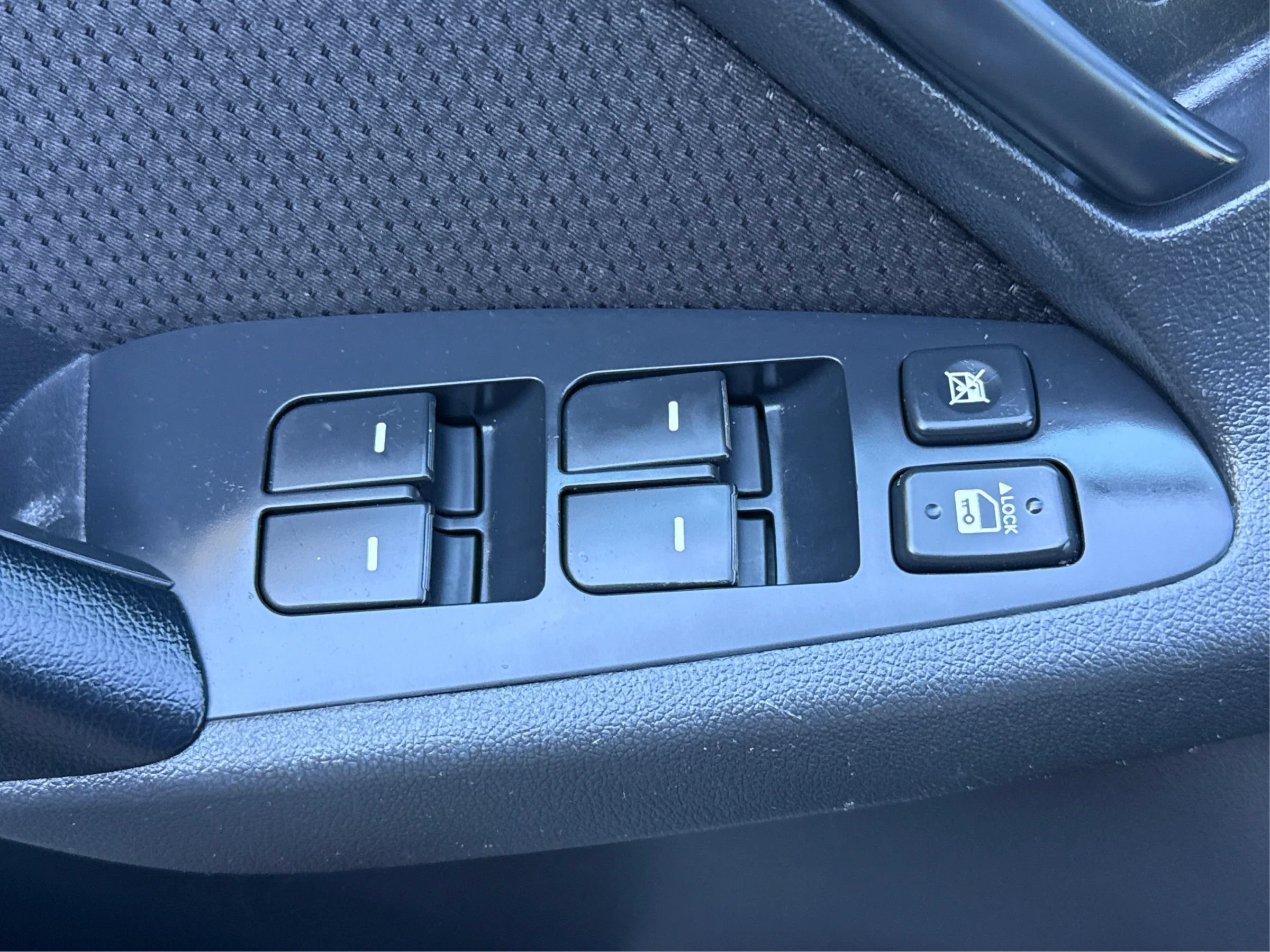Used 2012 Kia Forte EX FWD image 19