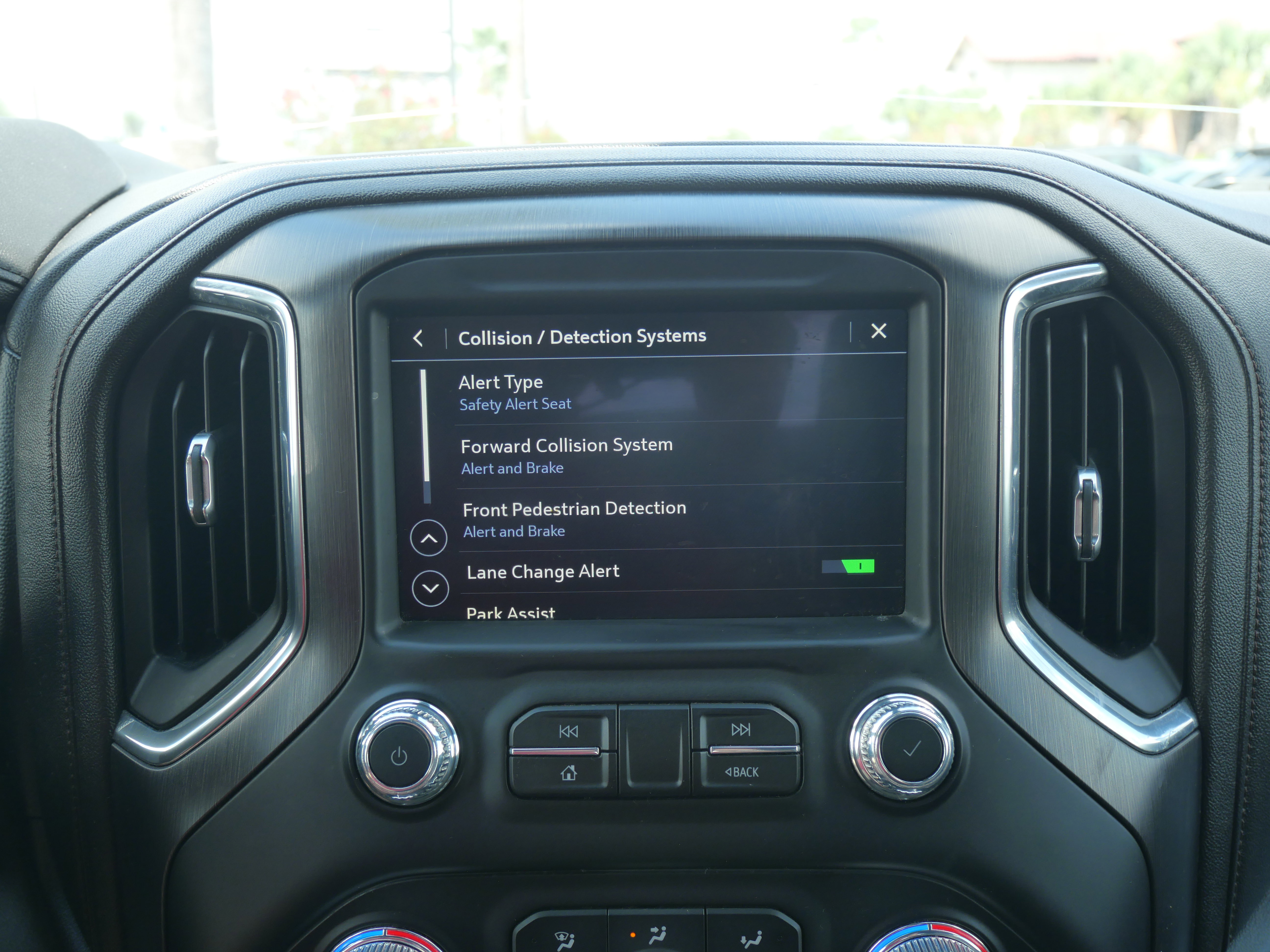 Used 2019 GMC Sierra 1500 AT4 w/ AT4 Premium Package image 18