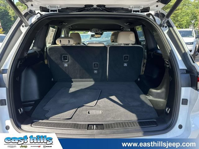 Used 2023 Jeep Grand Cherokee Limited AWD/4WD image 29