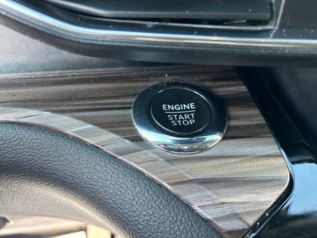 Used 2023 Ford Explorer Limited w/ Limited Technology Package AWD/4WD image 19
