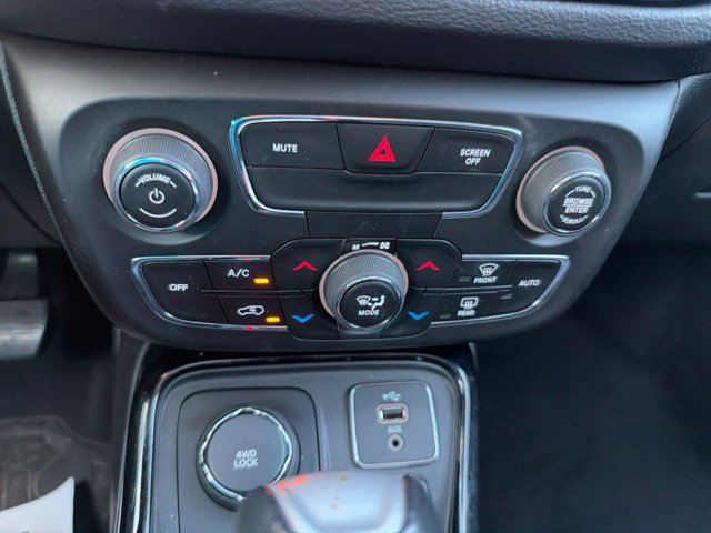 Used 2018 Jeep Compass Limited AWD/4WD image 23