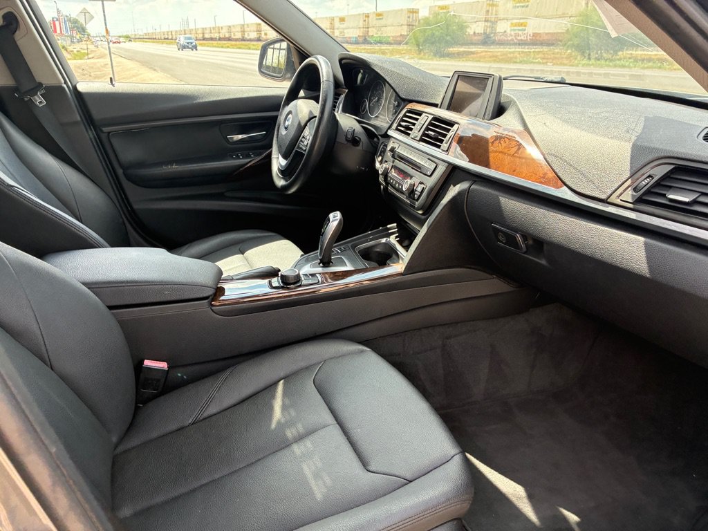 Used 2014 BMW 328i xDrive Sedan AWD/4WD image 29
