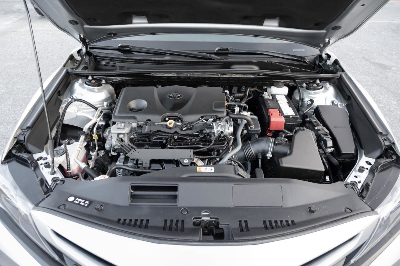 Used 2024 Toyota Camry SE image 34
