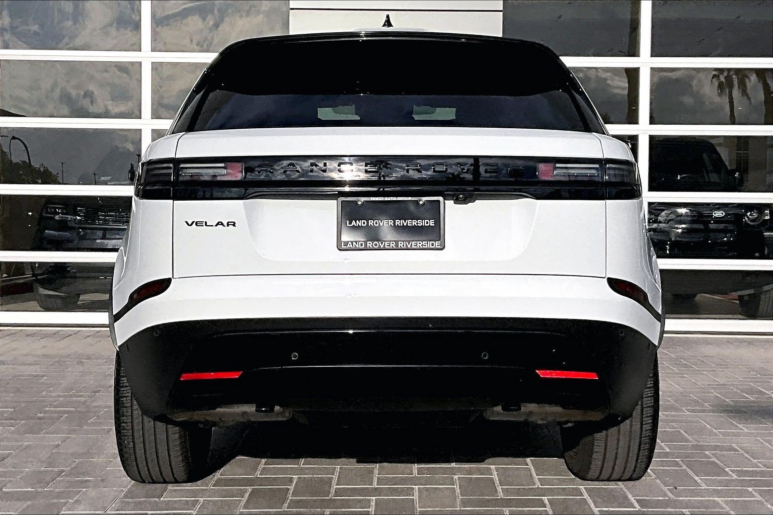 Used 2026 Land Rover Range Rover Velar S AWD/4WD image 4