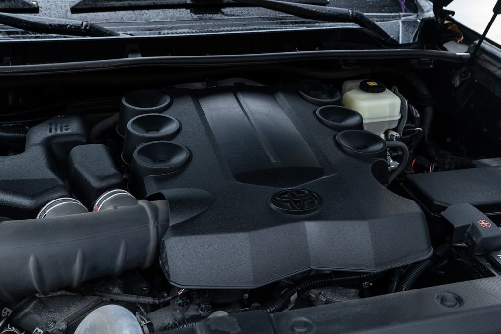 Used 2018 Toyota 4Runner SR5 image 37