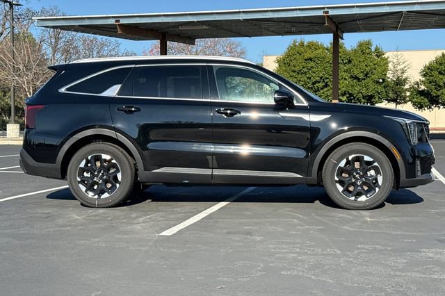New 2026 Kia Sorento S w/ S Panoramic Sunroof Package image 3