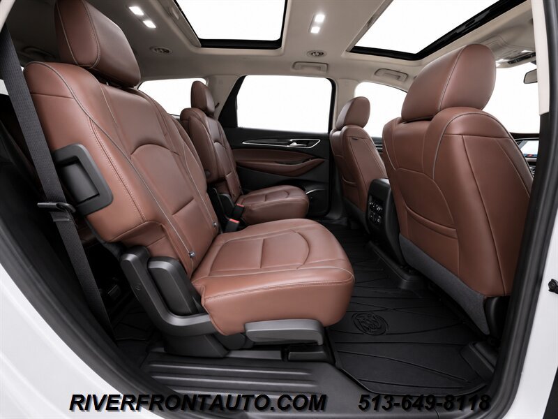 Used 2018 Buick Enclave Avenir w/ Avenir Technology Package AWD/4WD image 22