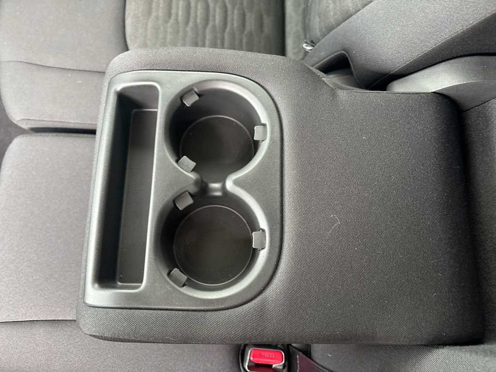Used 2025 Nissan Pathfinder SV AWD/4WD image 30