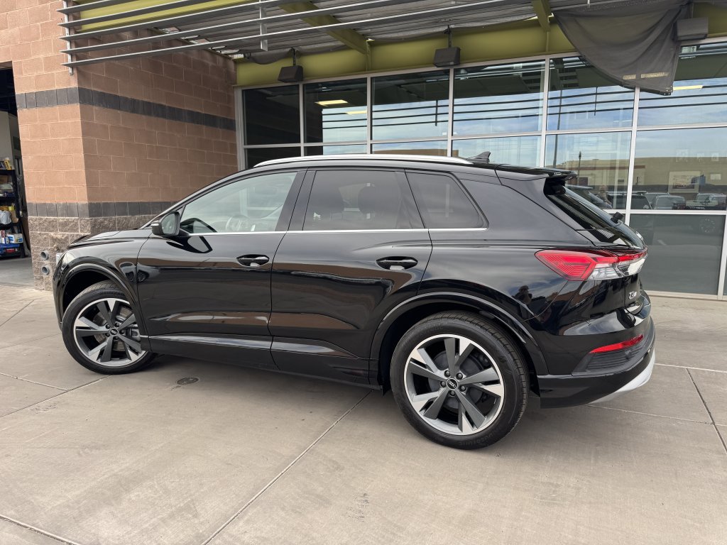 Used 2022 Audi Q4 e-tron Premium Plus w/ Premium Plus image 5