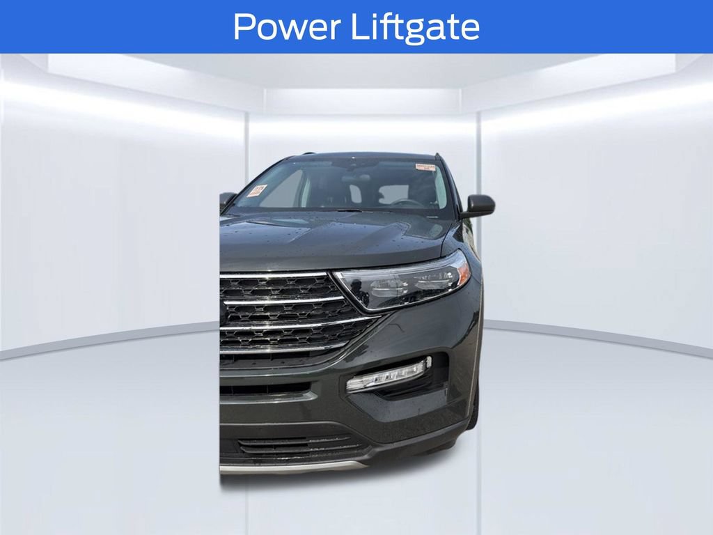Used 2024 Ford Explorer XLT w/ Equipment Group 202A AWD/4WD image 11
