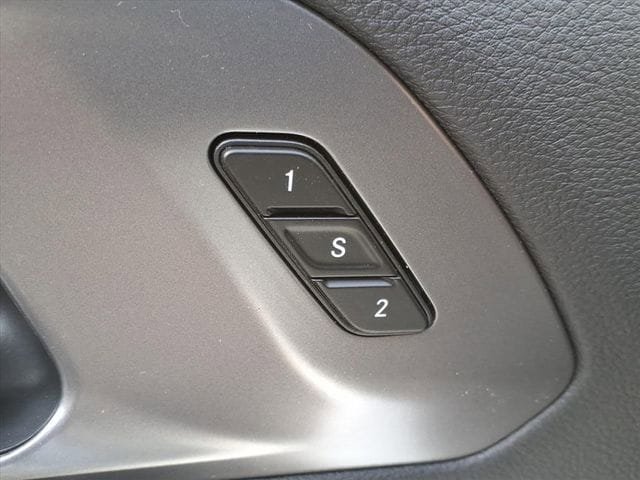 New 2026 Chrysler Pacifica Select w/ S Appearance Package AWD/4WD image 9