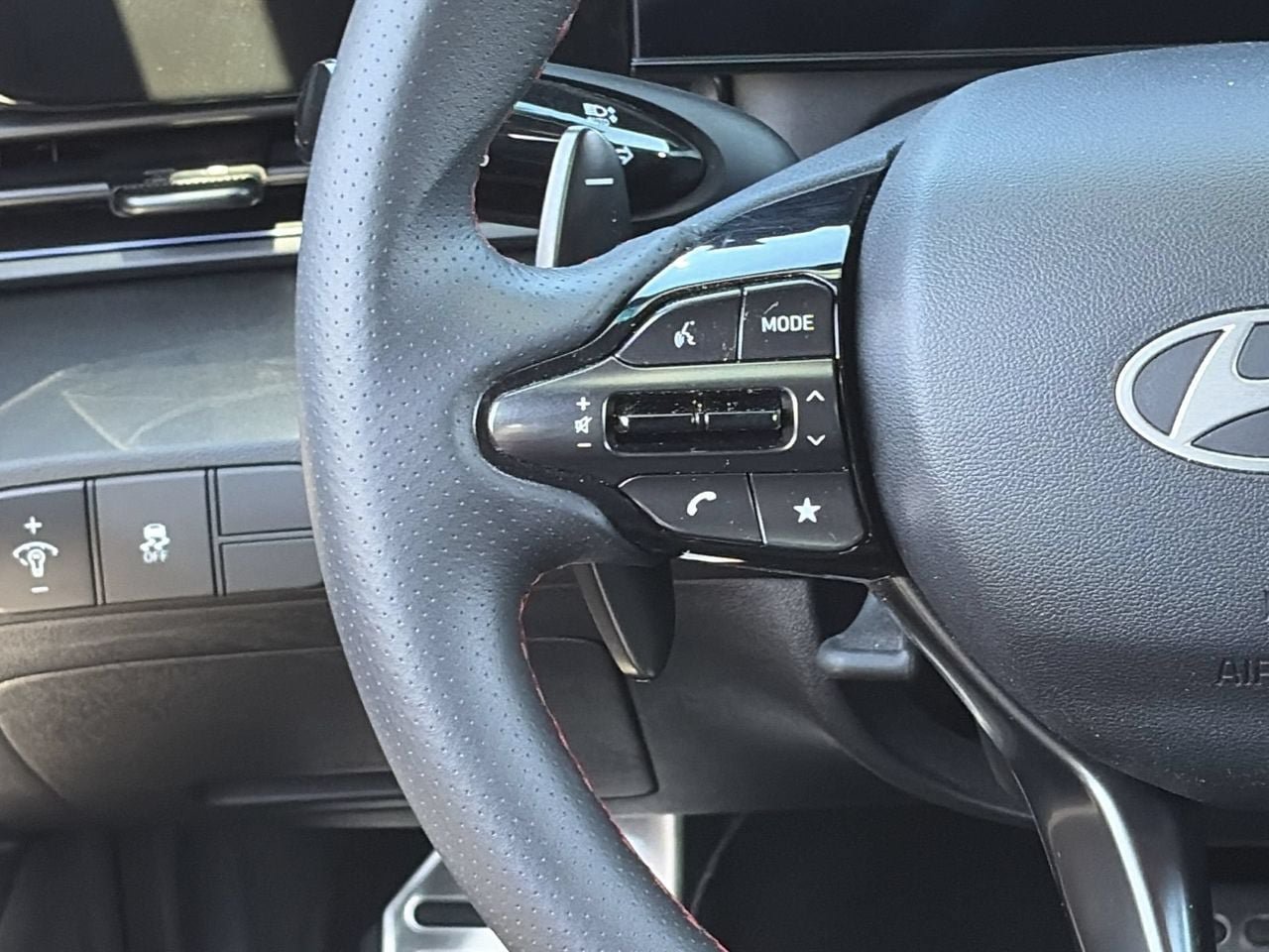 Certified 2025 Hyundai Elantra N Line FWD image 22