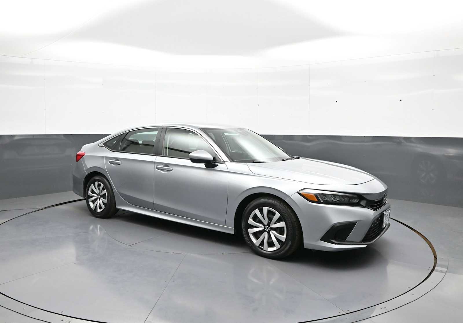 Used 2024 Honda Civic LX image 4