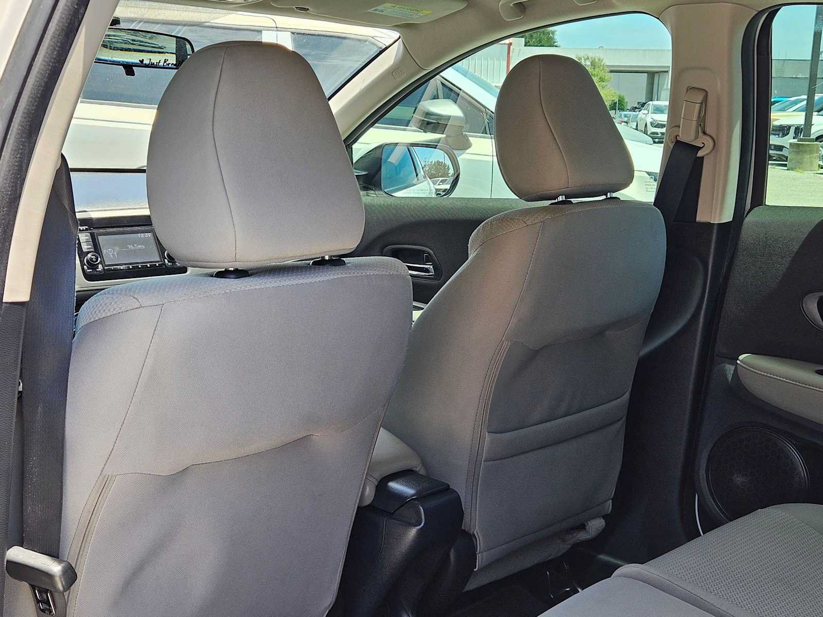 Used 2020 Honda HR-V LX image 16