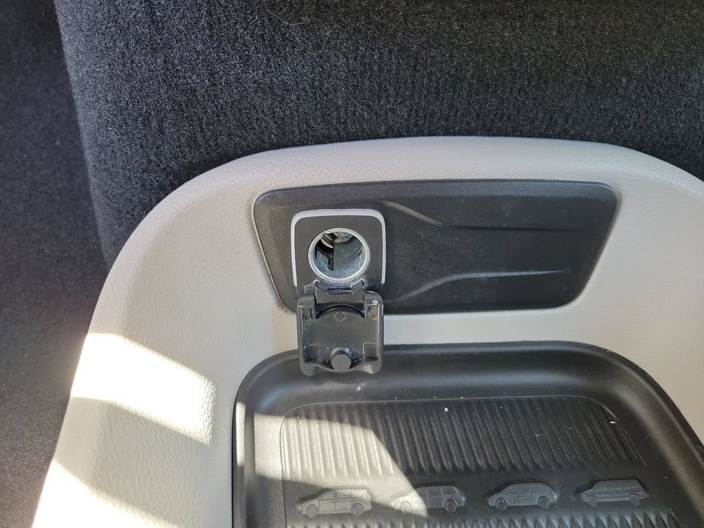 Used 2024 Chrysler Pacifica Touring-L FWD image 29