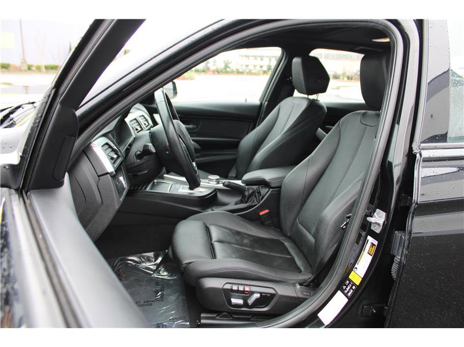 Used 2018 BMW 330i xDrive Sedan image 8