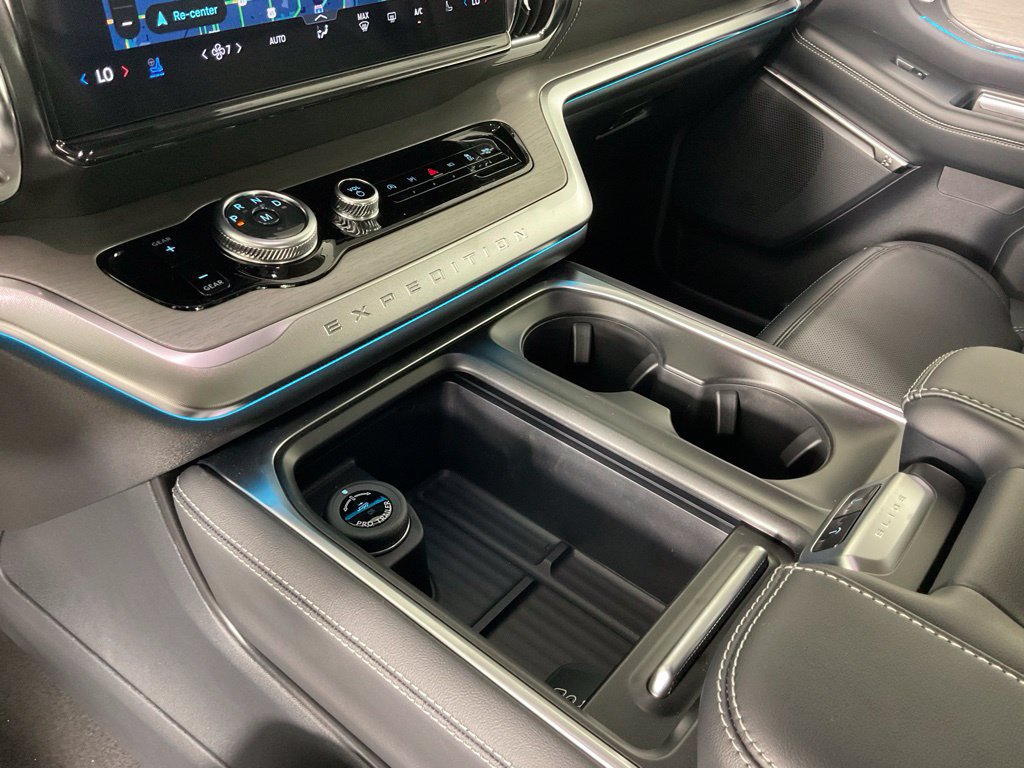 New 2027 Ford Expedition Platinum RWD image 20