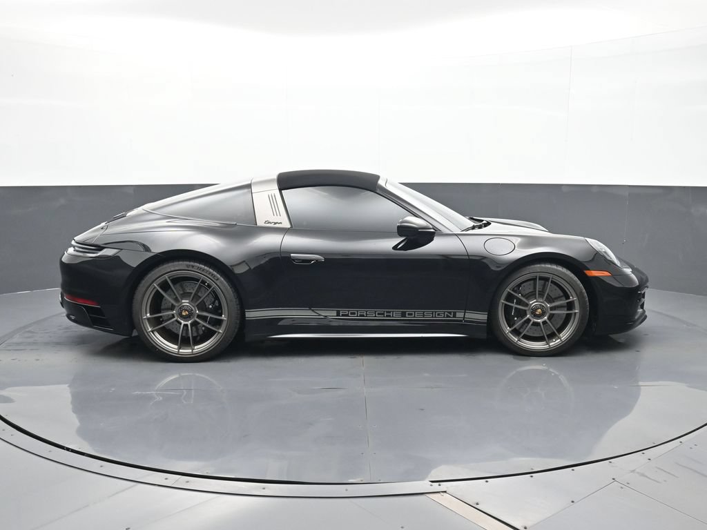 Certified 2024 Porsche 911 AWD/4WD image 17