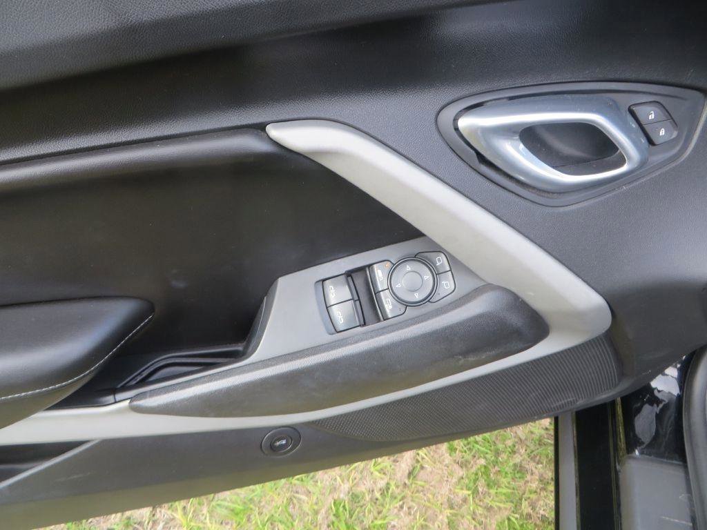 Used 2018 Chevrolet Camaro LT image 16