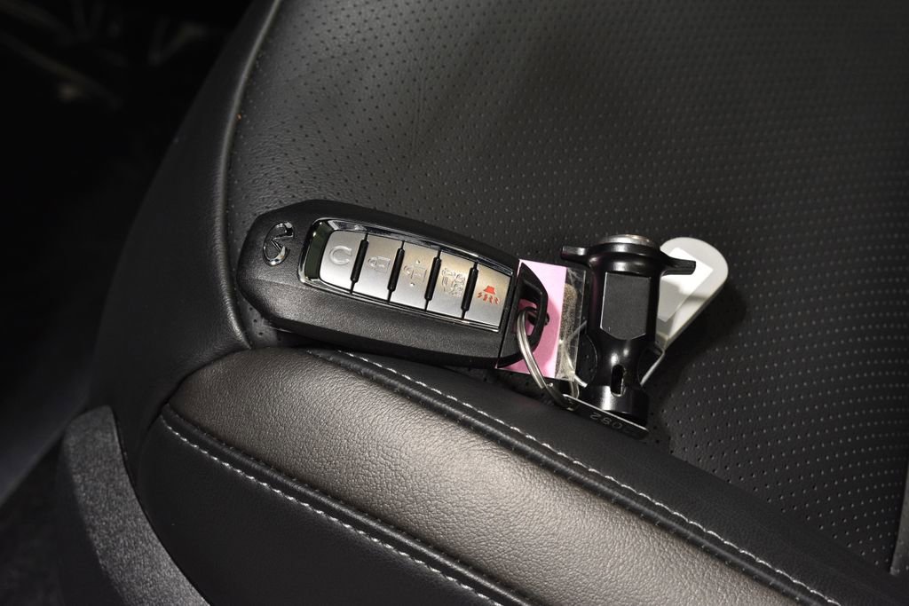 Certified 2025 INFINITI QX55 Luxe w/ Cargo Package image 40