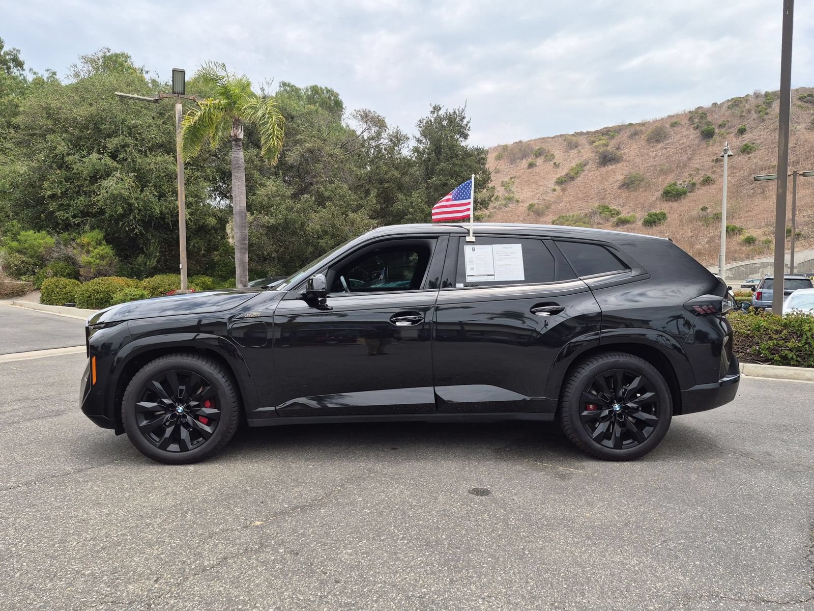 Used 2023 BMW XM AWD/4WD image 2