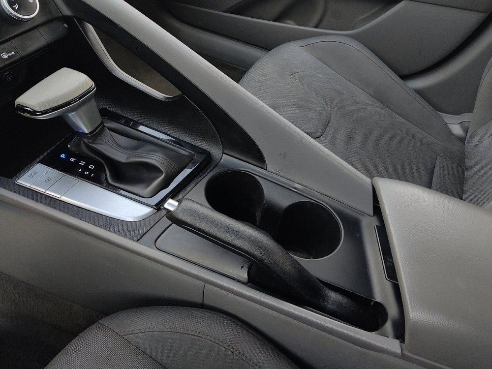 Used 2024 Hyundai Elantra SE image 26