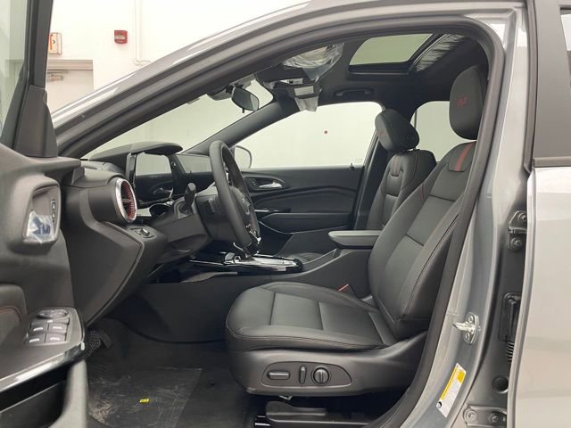 New 2026 Chevrolet Trax RS w/ Sunroof Package image 8