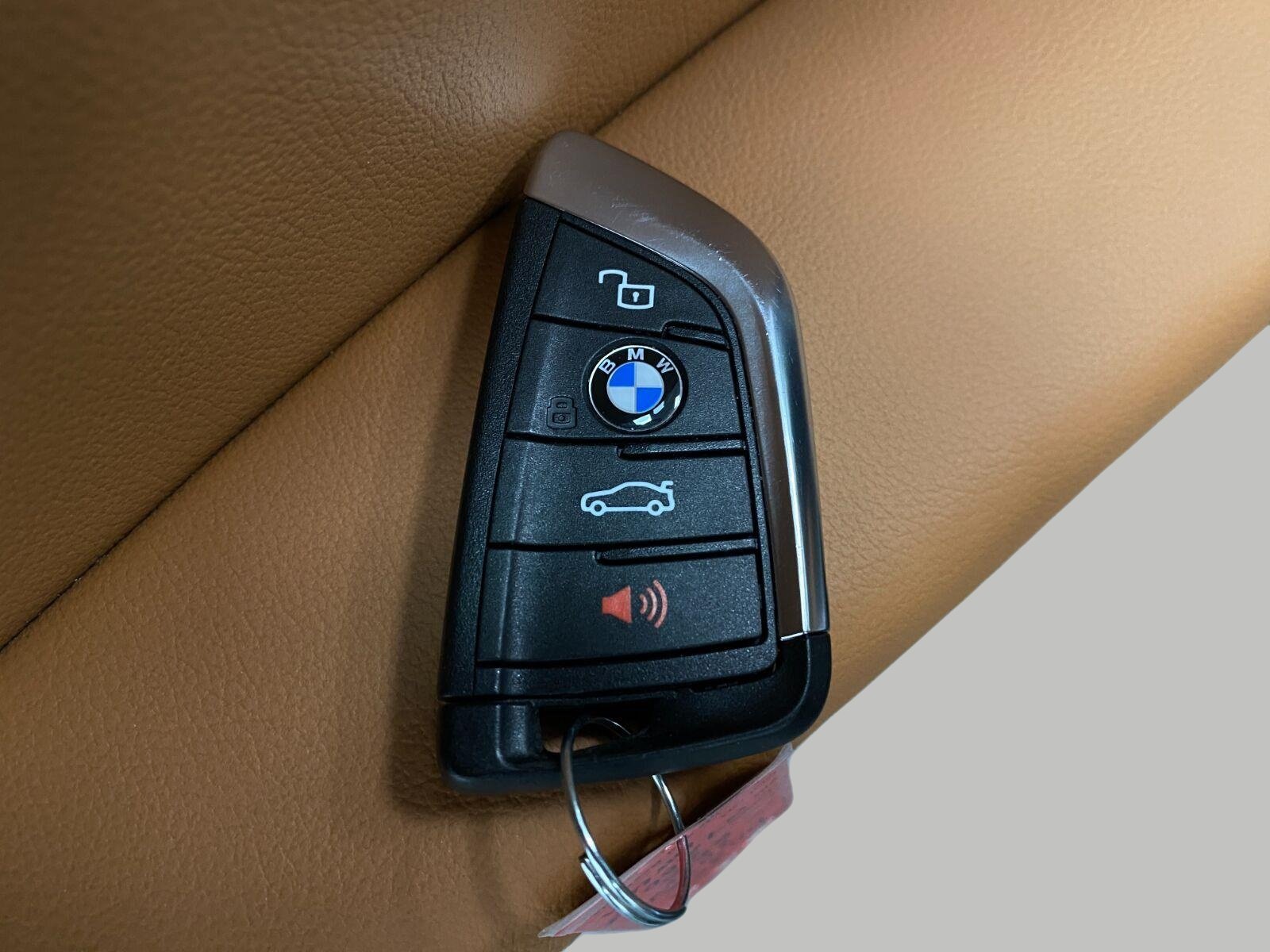Used 2026 BMW Z4 M40i w/ Premium Package RWD image 32