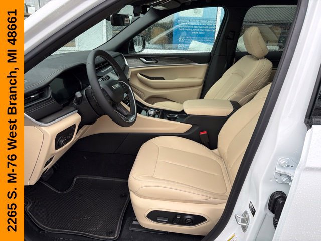 New 2027 Jeep Grand Cherokee Limited AWD/4WD image 12