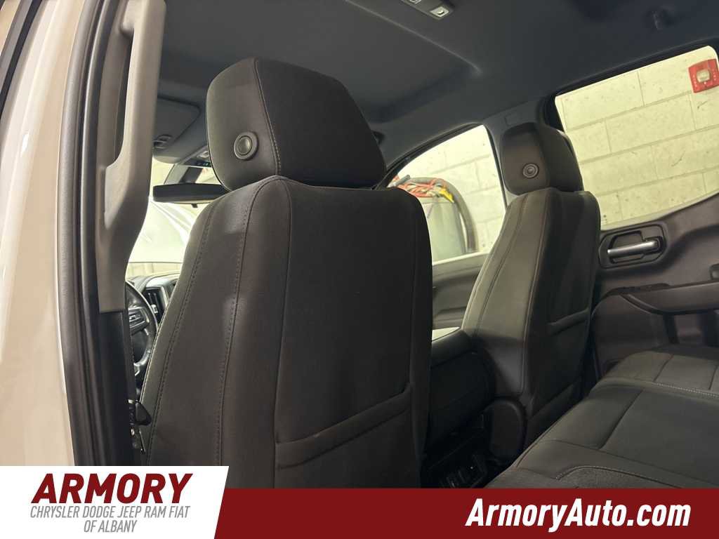 Used 2020 Chevrolet Silverado 1500 LT w/ All-Star Edition image 24