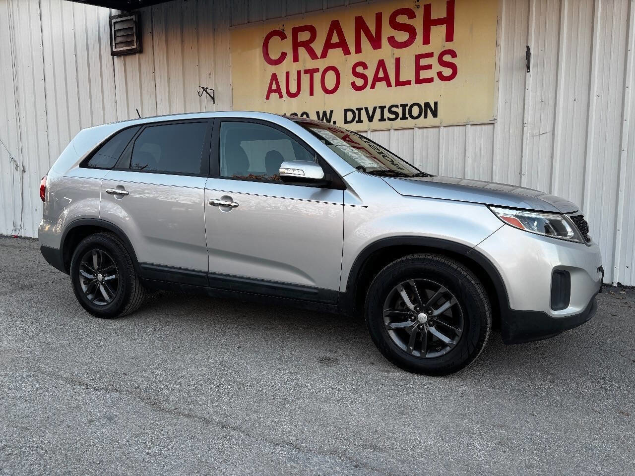 Used 2015 Kia Sorento LX image 2