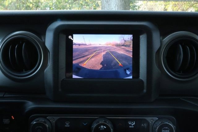 Used 2022 Jeep Gladiator Sport image 19