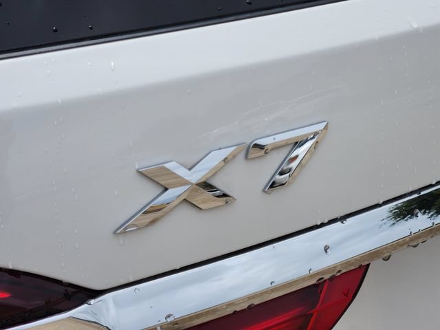 Used 2019 BMW X7 xDrive50i w/ Premium Package AWD/4WD image 9