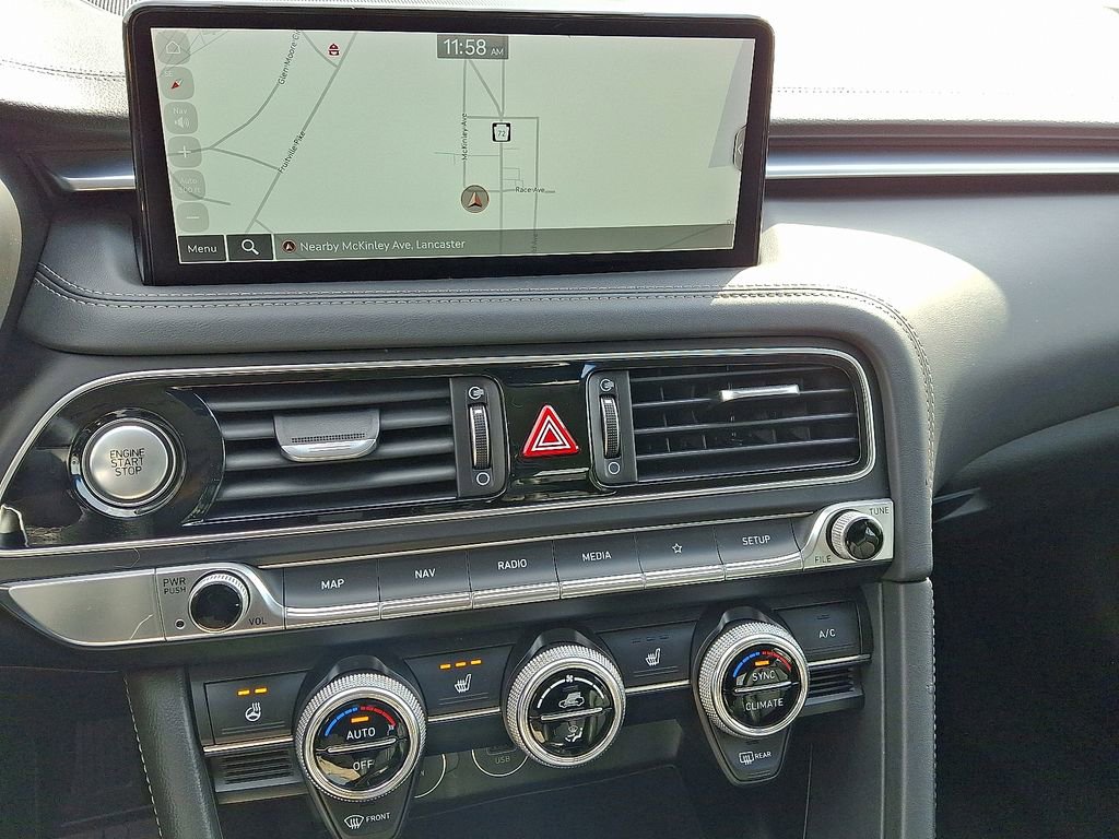 Used 2023 Genesis G70 2.0T image 15