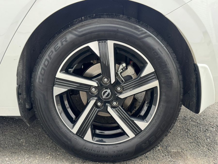 Used 2024 Nissan Sentra SV w/ All-Weather Package FWD image 33