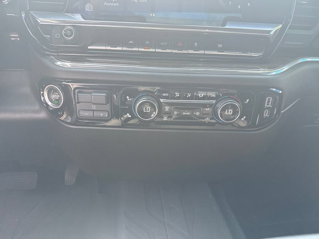 Used 2023 Chevrolet Silverado 1500 RST w/ Protection Package AWD/4WD image 33