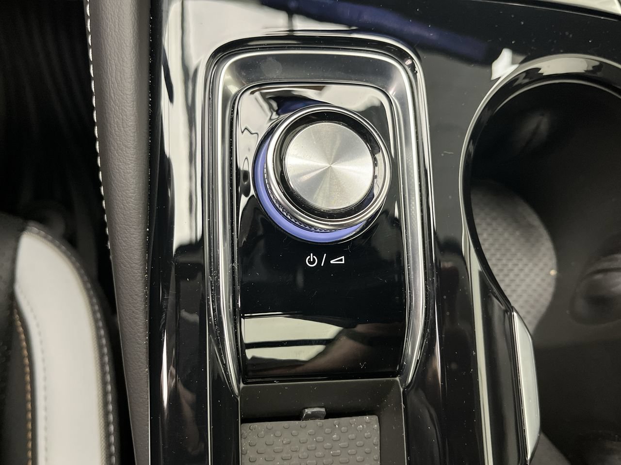 Used 2026 Buick Envision Sport Touring AWD/4WD image 18