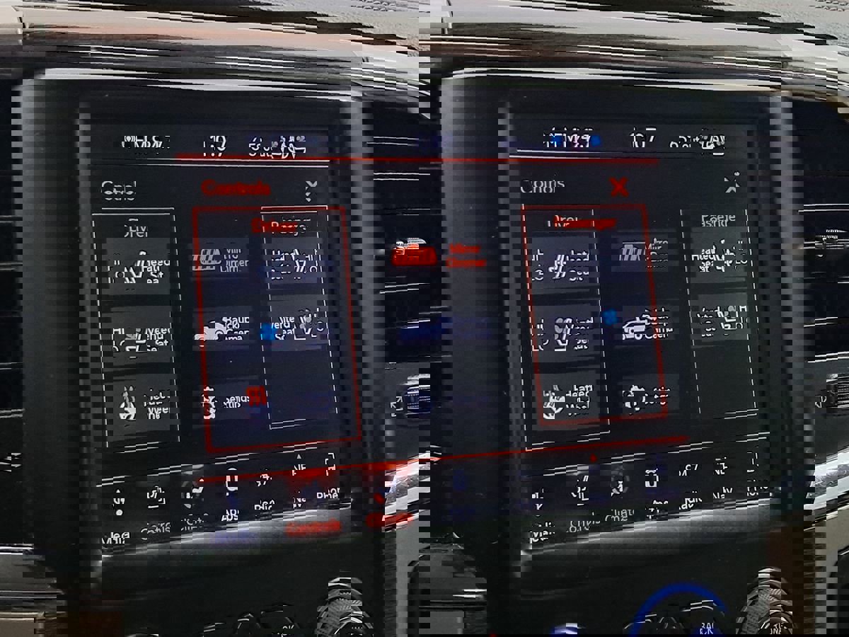 Used 2018 RAM 1500 Laramie w/ Convenience Group image 12